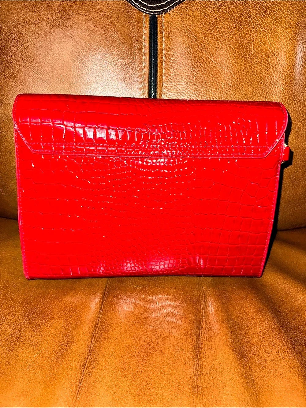 Vanessa Williams Eden Clutch in Red NWT - Picture 2 of 5